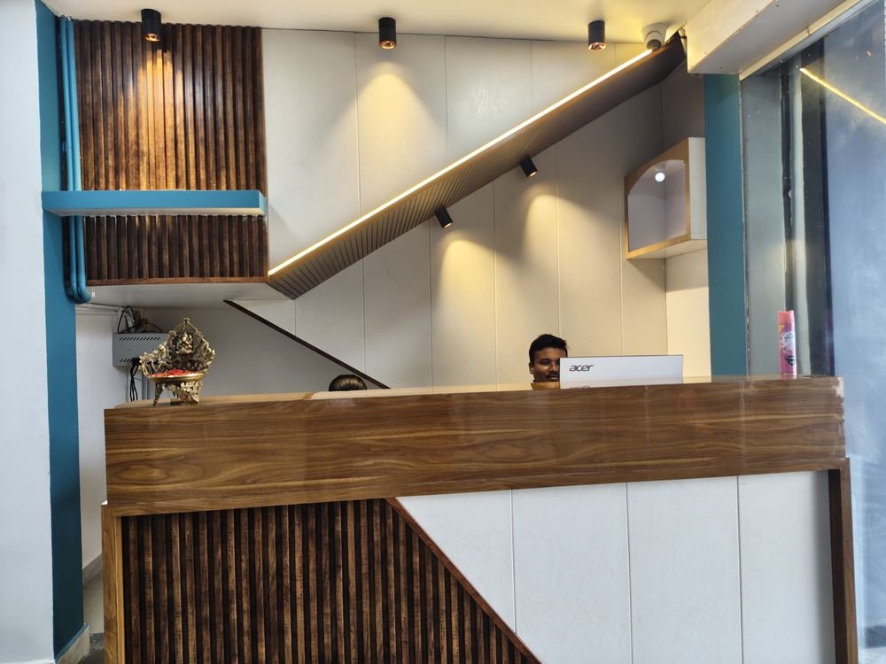 Reception and Front Desk